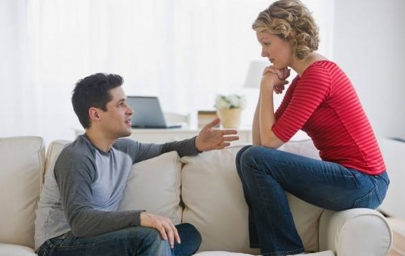 رفتارهایی که نشانه میدهد شوهر شما عاشق شماست حتی اگر به زبان نیاورد