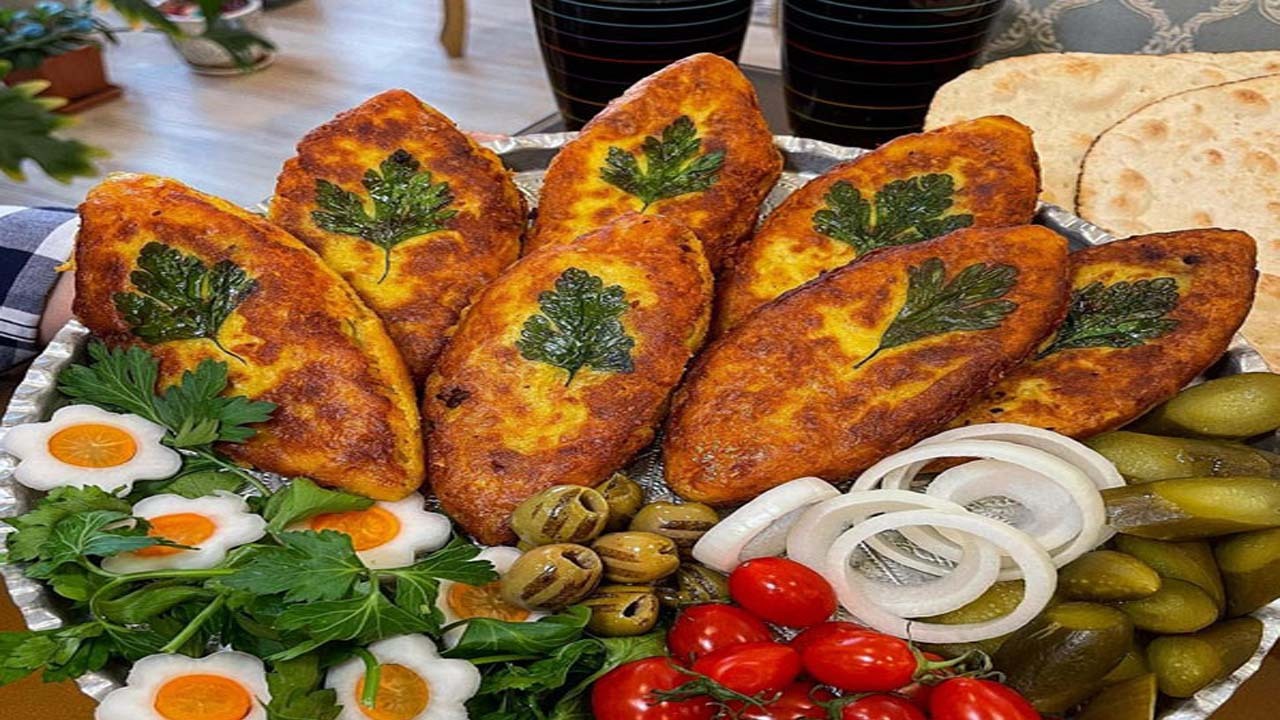 طرز تهیه کوکو سیب زمینی ترد و خوشمزه با روشی متفاوت