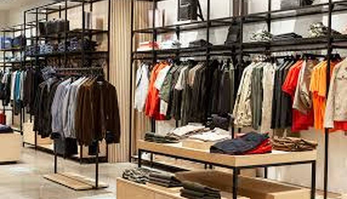 شمایل عجیب لباس 9 میلیونی در یک بوتیک