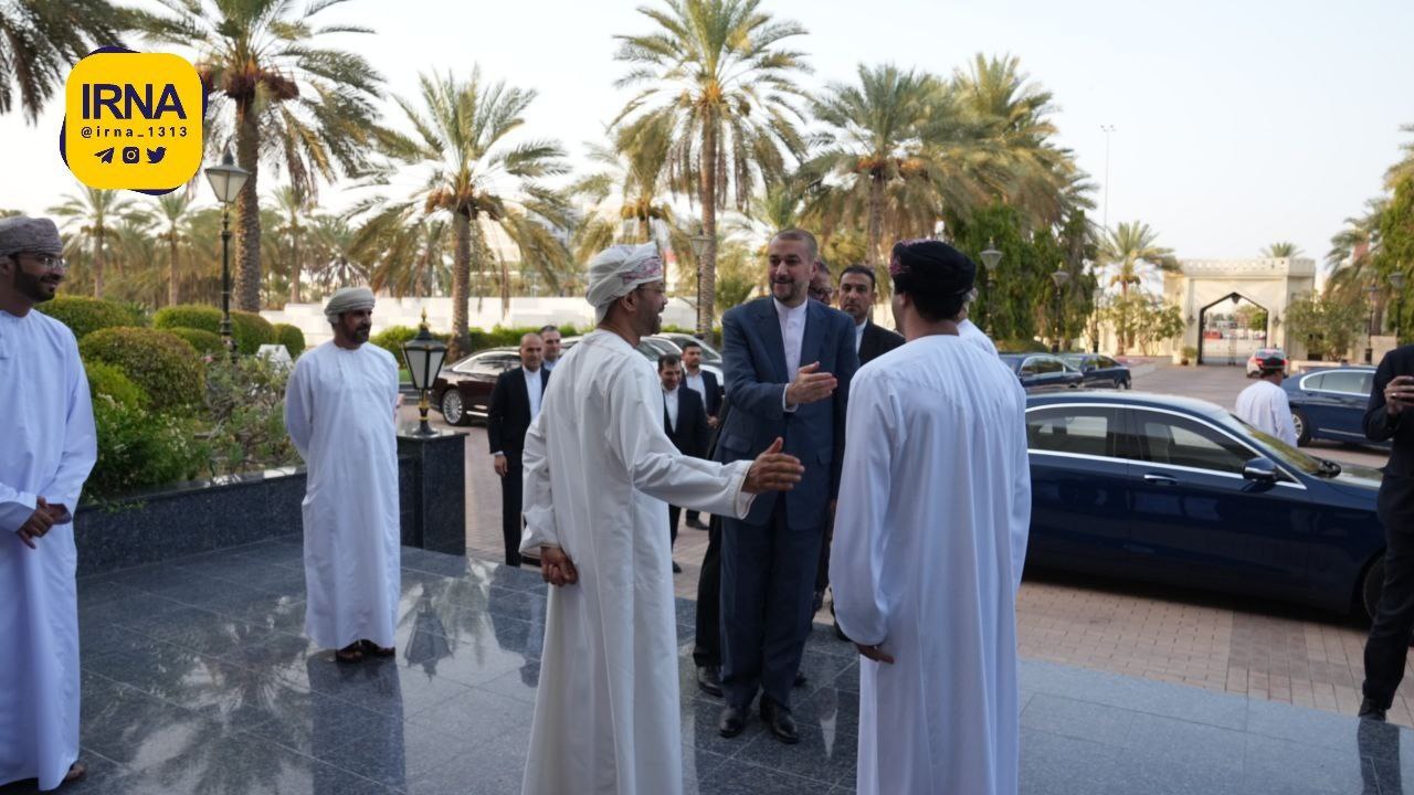 خوشامدگویی وزیر خارجه سلطنت عمان به امیرعبداللهیان