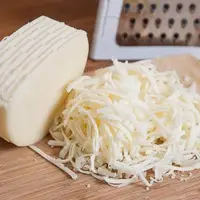 بهترین روش برای درست کردن پنیر پیتزای اصل