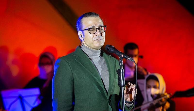 200 هزار تومان؛‌ قیمت جای پارک در خیابان‌های اطراف کنسرت علیرضا قربانی!