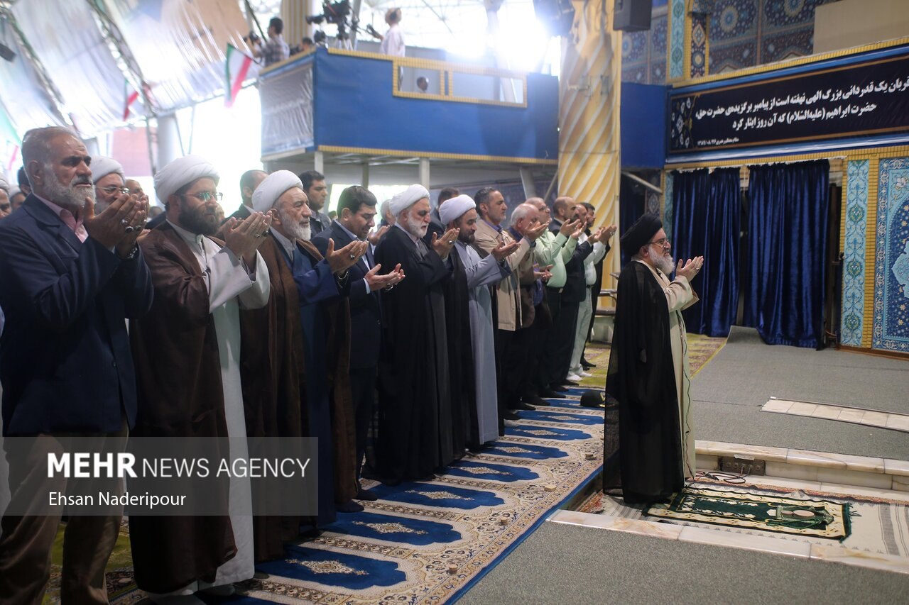  نماز عید قربان در دانشگاه تهران