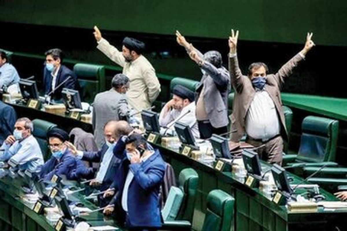 روزنامه دولت علیه مجلس؛ جلسات‌شان برای رأی‌آوری و جلب آرا شروع شده است