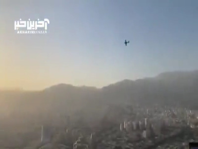 حضور اولین خلبان زن در مانور پرواز دورِ برج میلاد