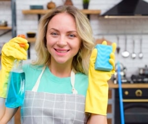 سطوح و وسایلی که نباید با چند منظوره تمیز کرد