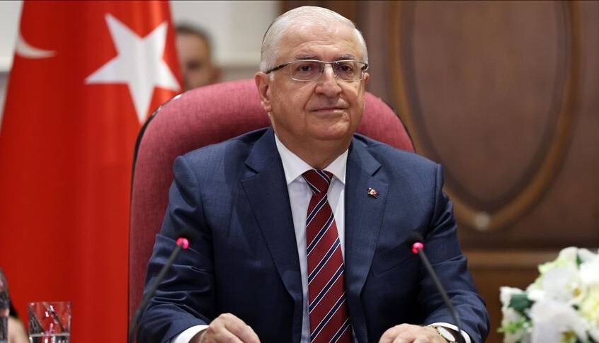 وزیر دفاع ترکیه با وزیر جنگ رژیم صهیونیستی گفت و گو کرد