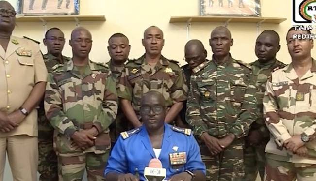 اعلام کودتا در نیجر؛ از بازداشت رئیس‌جمهور تا آغاز درگیری‌های خیابانی