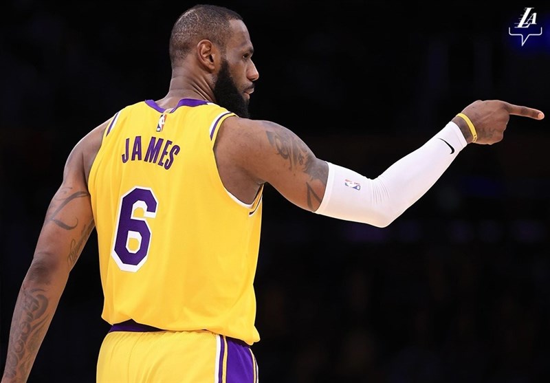 لیگ NBA/ شماره جیمز در لیکرز بایگانی می‌شود