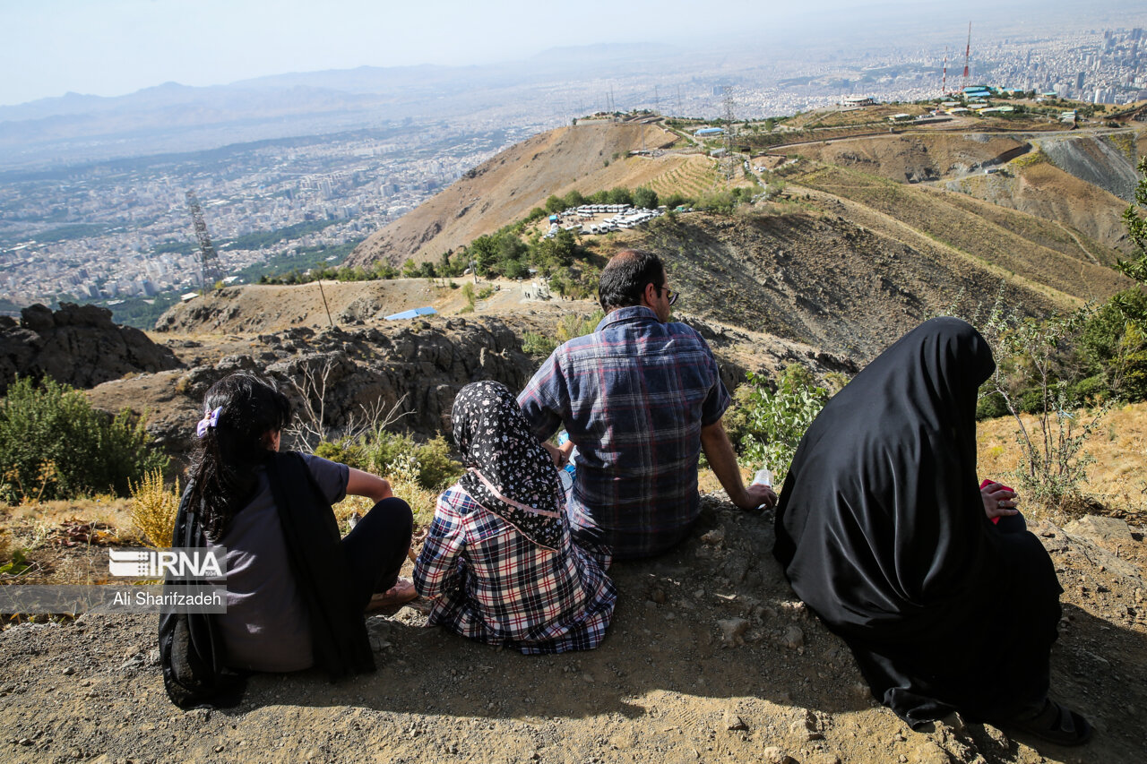 عکس/ عزاداری در دل کوه