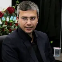 نماینده مجلس خطاب به رشیدپور: فقط در ایران سلبریتی بی‌سواد در مورد همه چیز نظر می‌دهد