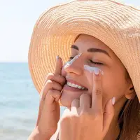 چطور باید از ضد آفتاب‌ها استفاده کنیم؟