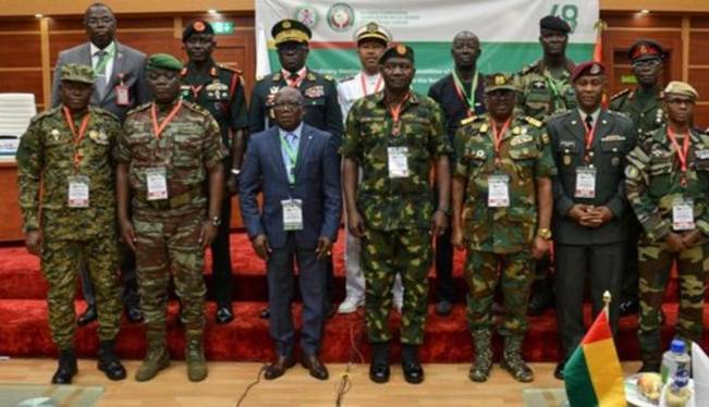 کمیسر اکواس: برنامه‌ای برای حمله به نیجر نداریم