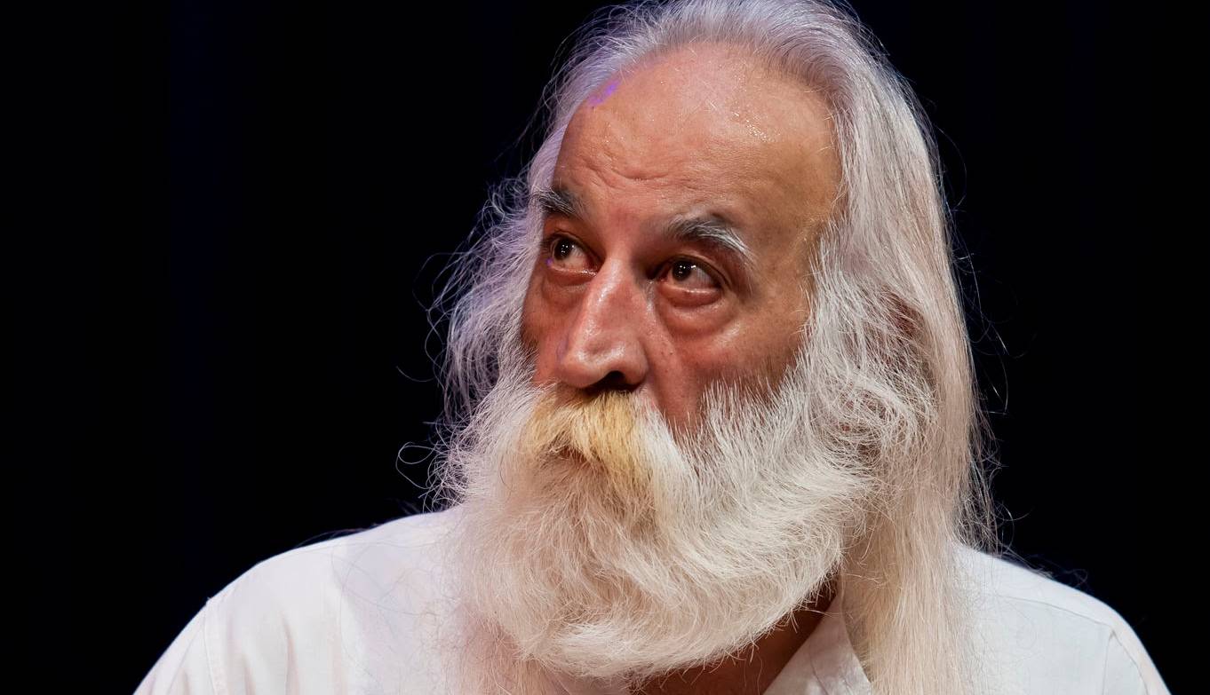 قطعه ای دلنشین با نوای تار استاد لطفی