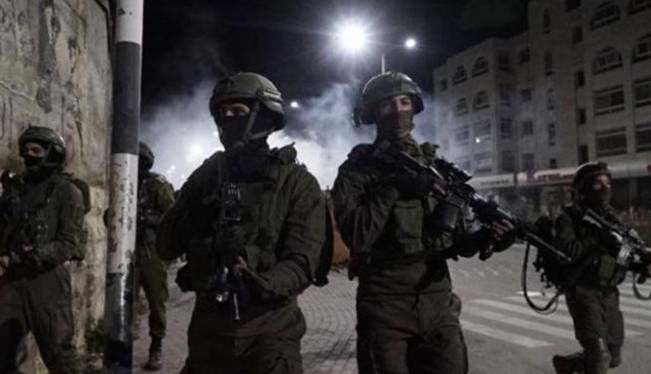 اسارت 14 فلسطینی در یورش نظامیان صهیونیست به کرانه باختری