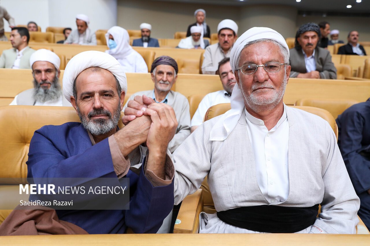 عکس/ نشست علمای اهل سنت با رئیس جمهور