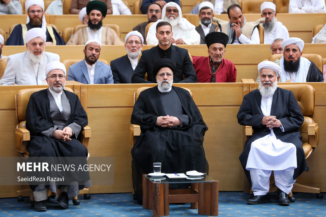 عکس/ نشست علمای اهل سنت با رئیس جمهور