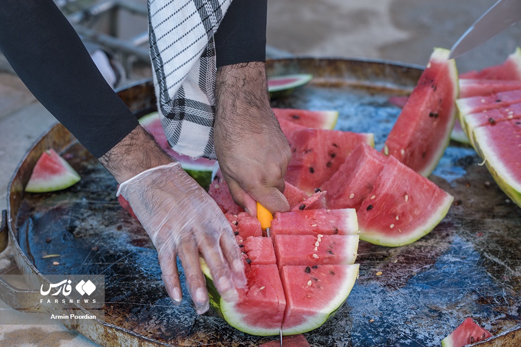 پذیرایی از «زائران اربعین» در مرز مهران