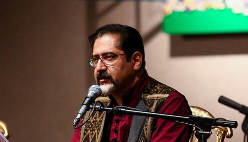 قطعه «ماه» با صدای حسامالدین سراج به مناسبت اربعین حسینی منتشر شد قطعه «ماه» با صدای حسامالدین سراج به مناسبت اربعین حسینی منتشر شد