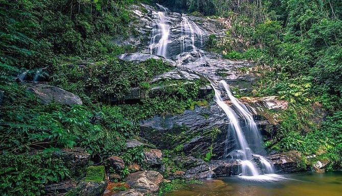 پارک طبیعی حیرت انگیز در برزیل منطقه Tres Picos