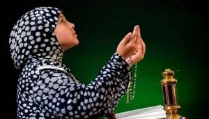 انس کودکان با قرآن توسط والدین