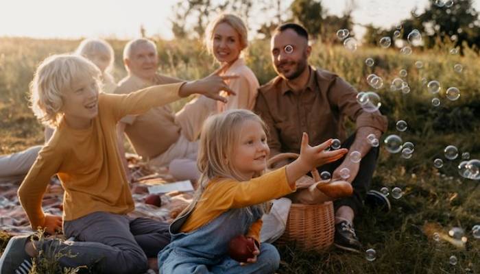 تفاوت اصلی خانواده های شاد و صمیمی با دیگر خانواده ها