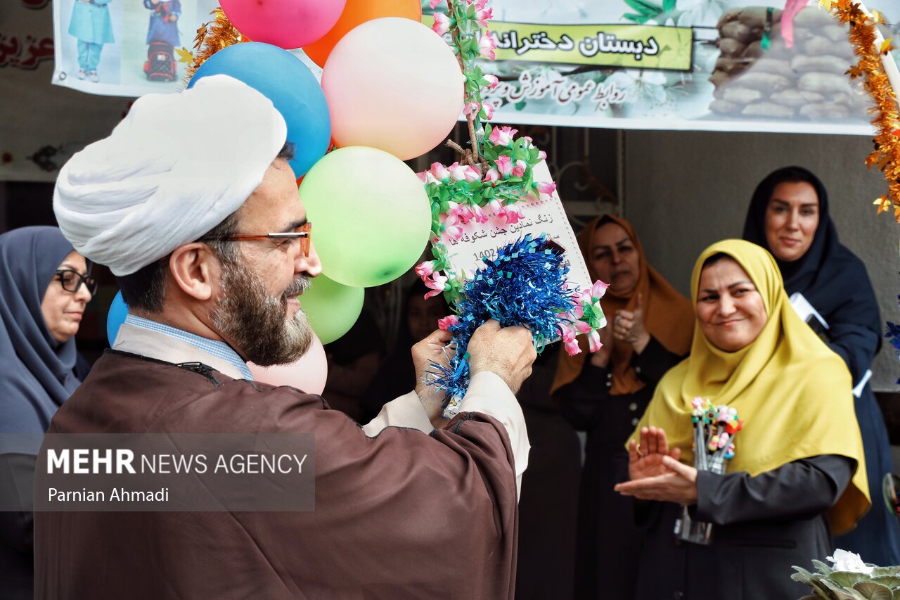 جشن شکوفه‌ها در آمل