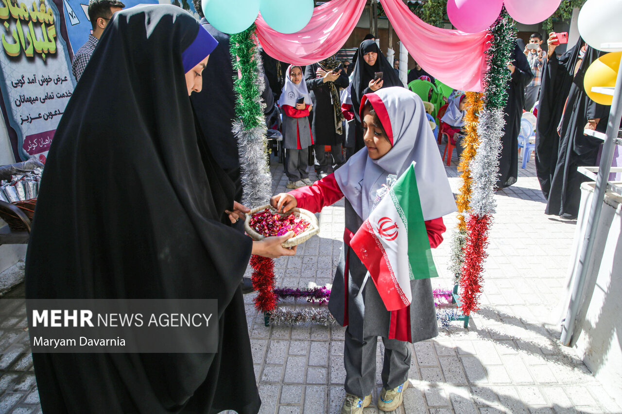 جشن شکوفه‌ها در بجنورد