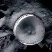 تصویر جذاب ناسا از قطب جنوب ماه، 3 محل احتمالی فرود مأموریت آرتمیس 3 را نشان می‌دهد