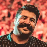 کلیپ «قرص قمر» با صدای بهنام بانی 