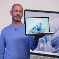 لپ‌تاپ Surface Laptop Studio 2 مایکروسافت با تراشه مجزا برای هوش مصنوعی معرفی شد 