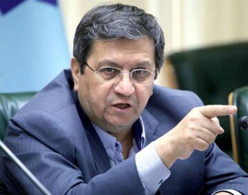 همتی: اعلام گزیدههای مثبت از آمارهای اقتصاد، کمکی به کاهش انتظارات تورمی نمیکند