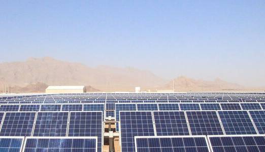 تفاهم‌نامه ساخت ۲۰۰ مگاوات نیروگاه خورشیدی در یزد منعقد شد