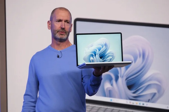 لپ‌تاپ Surface Laptop Studio 2 مایکروسافت با تراشه مجزا برای هوش مصنوعی معرفی شد