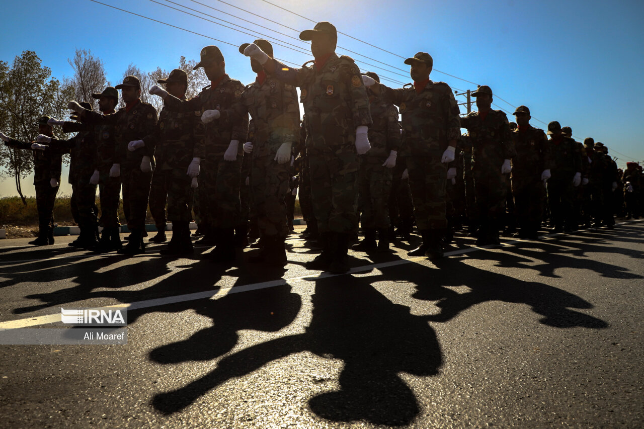 رژه نیروهای مسلح در اهواز به روایت تصویر