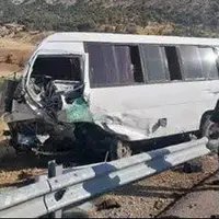 تصادف مینی‌بوس و اتوبوس در محور یزد-مهریز با ۱۸ مصدوم