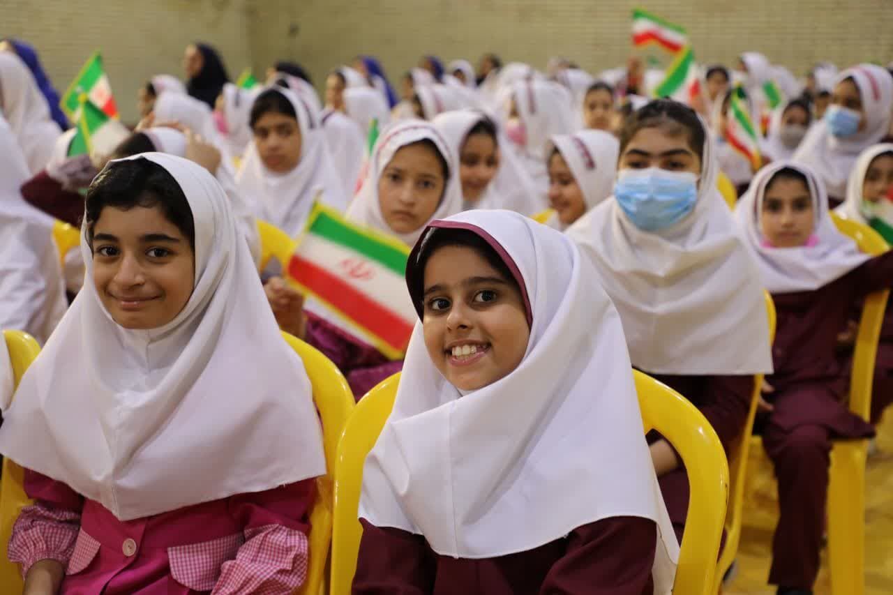 ۴۳۰ هزار دانشآموز هرمزگانی راهی کلاس درس شدند
