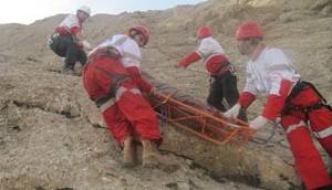 نجات کوهنورد گرفتار در کوه شیراز شهرستان سامان