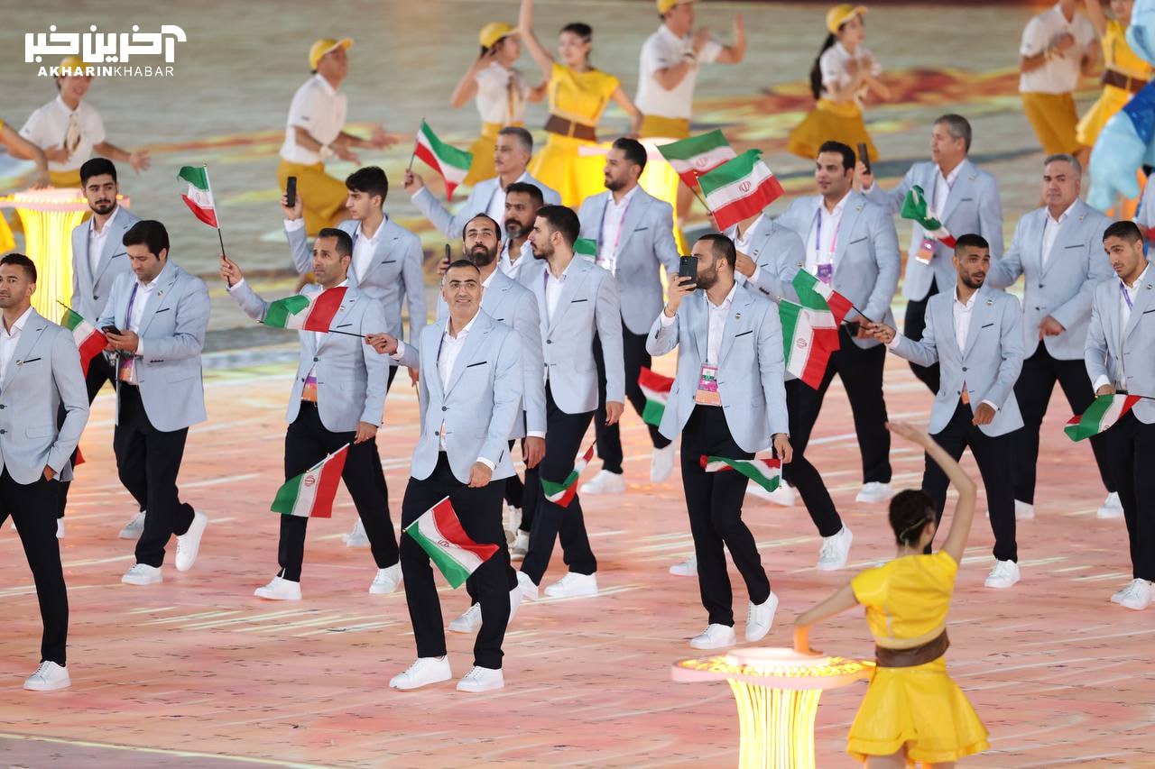 تصاویری از حواشی حضور کاروان ایران در مراسم افتتاحیه