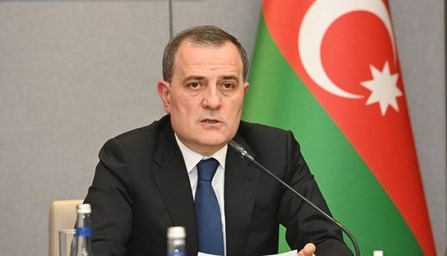 باکو: ارمنیها همانند دیگر شهروندان در جامعه ادغام میشوند