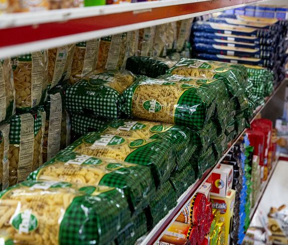 رییس اتحادیه سوپرمارکت‌داران تهران: کاهش ۵۰ درصدی قدرت خرید مردم کذب است