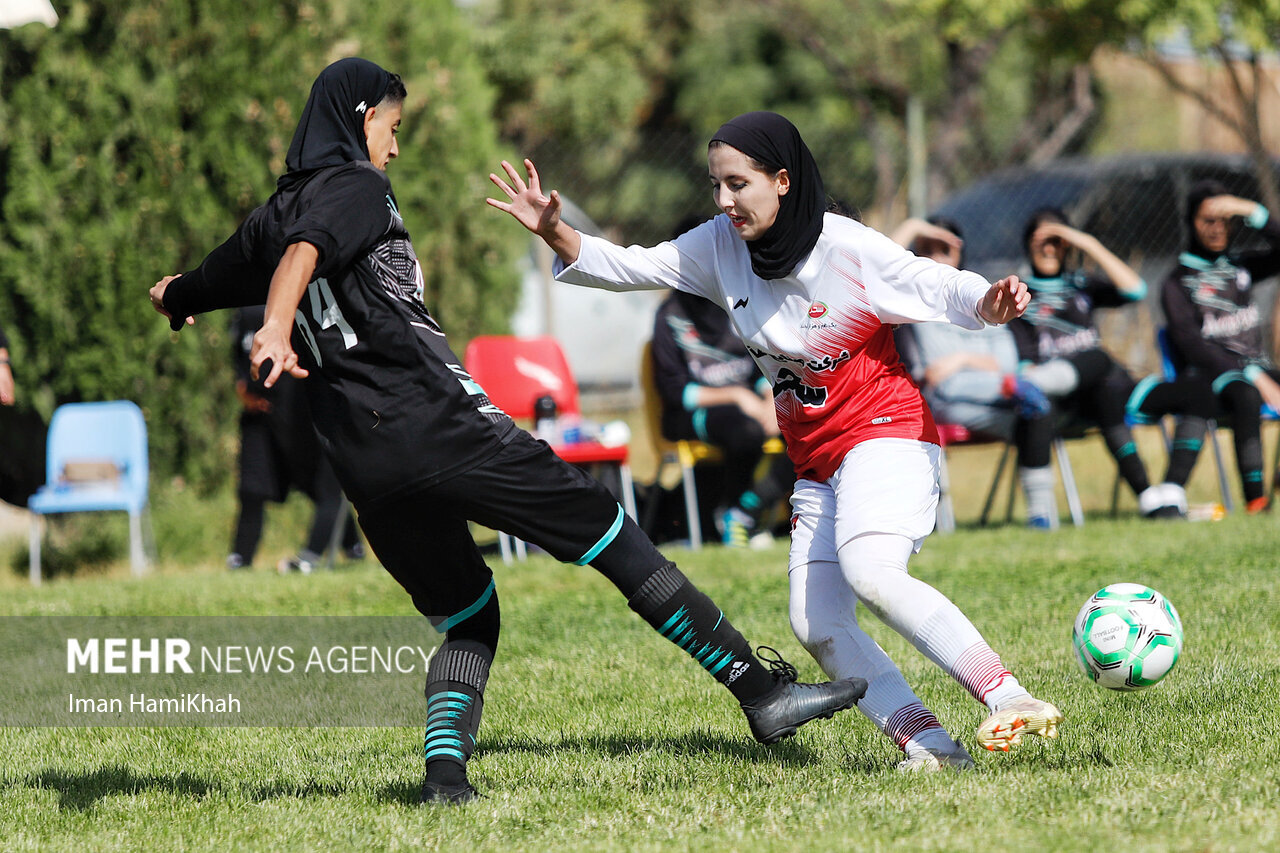 عکس های منتخب ماه؛ قبرستان وادی السلام