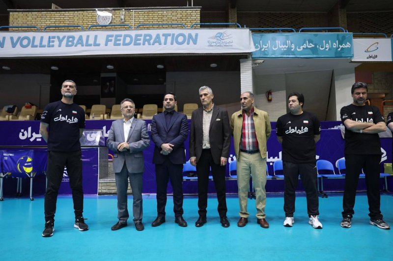 پاسخ مشکوک داورزنی درباره کادر فنی تیم ملی والیبال