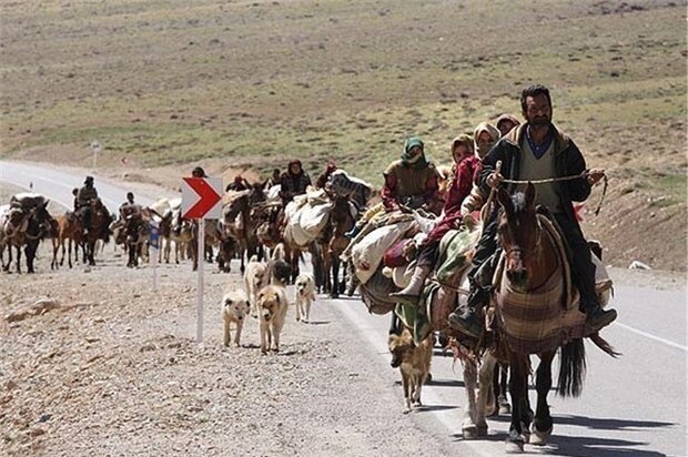 کوچ پاییزه عشایر لرستان آغاز شد