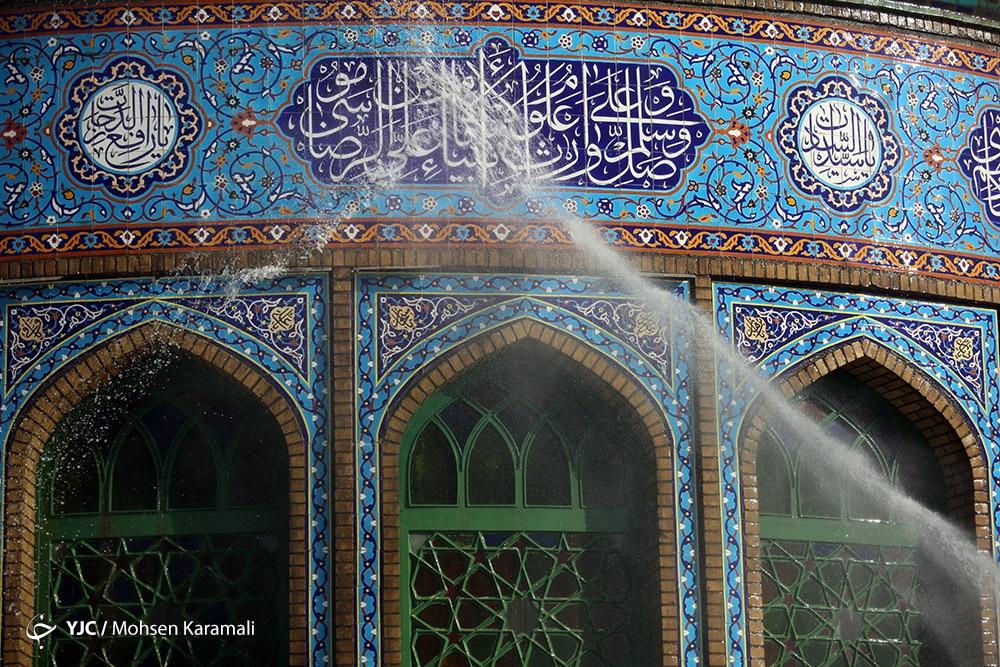 عکس/ شستشوی گنبد مسجد مقدس جمکران