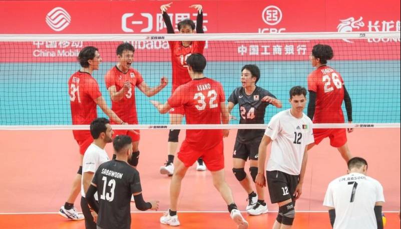 قهرمان آسیا را جارو کرد و به ایران رسید!