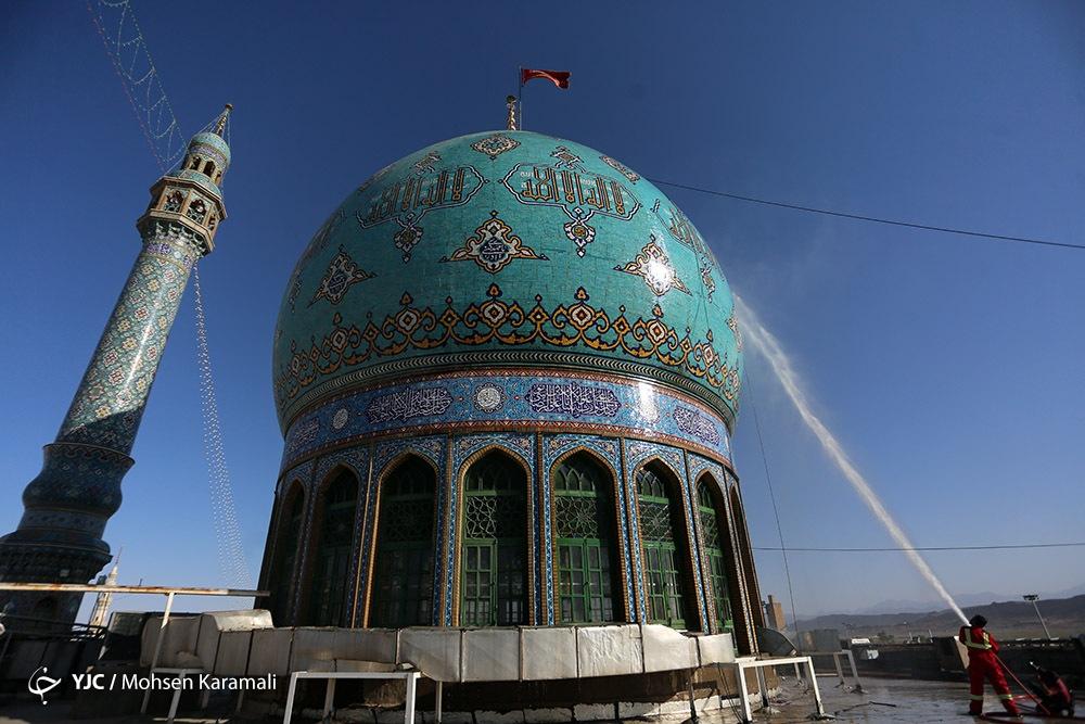 عکس/ شستشوی گنبد مسجد مقدس جمکران