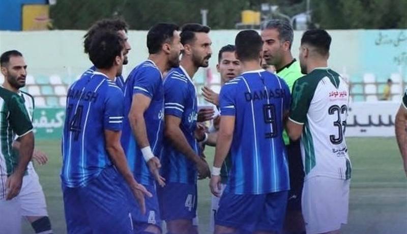 مُشت یک نیمکتنشین به صورت داور!