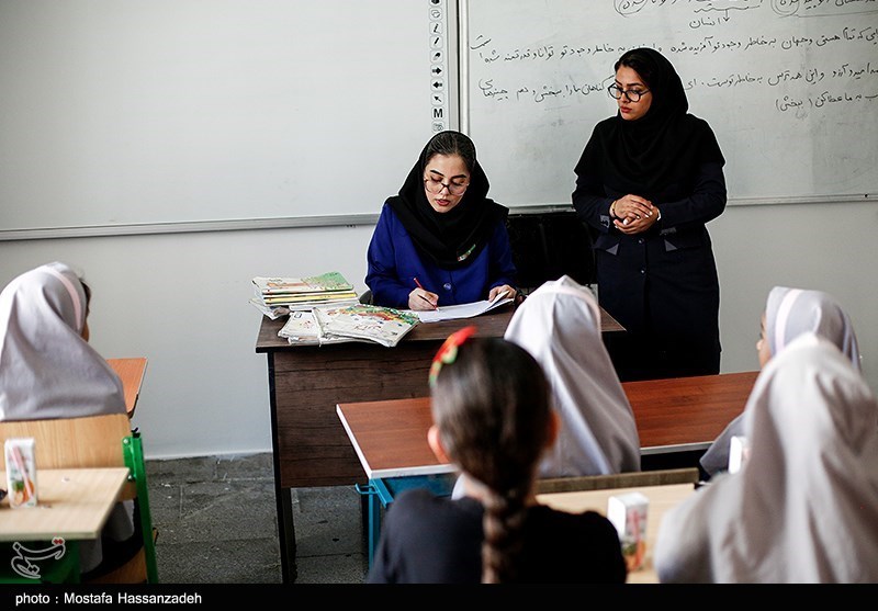 عکس/ آغاز سال تحصیلی مدرسه دانش آموزان بازمانده ‏از تحصیل