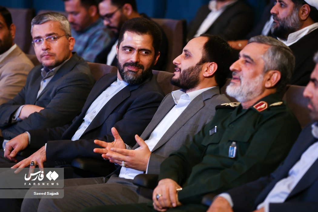 عکس/ سردار حاجی زاده در مراسم رونمایی از "مستند پرچمدار"